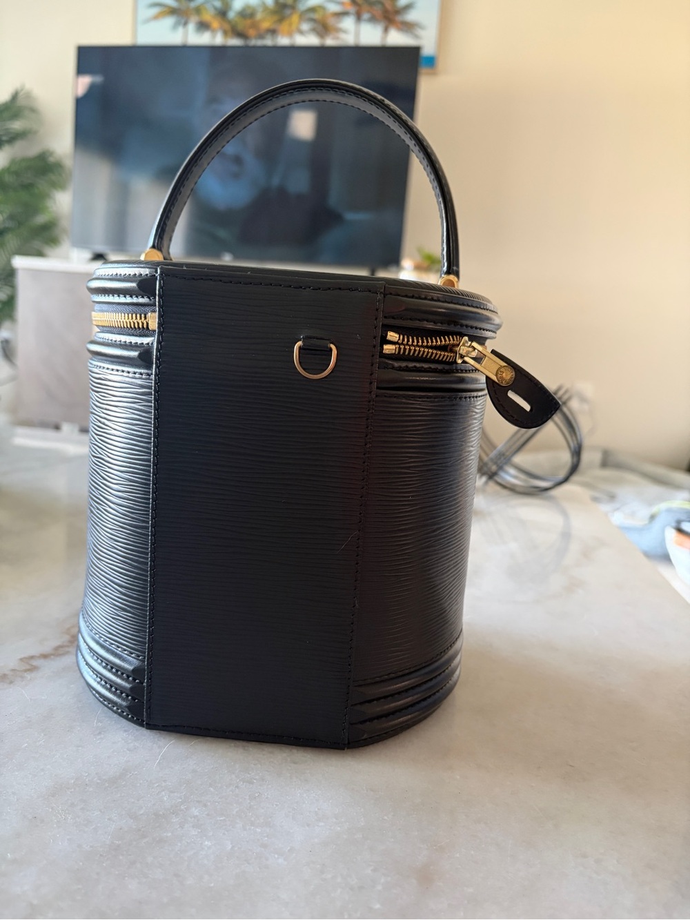 Louis Vuitton Cannes beauty case Black Epi. Leather vanity bag discontinued. - Picture 4 of 8